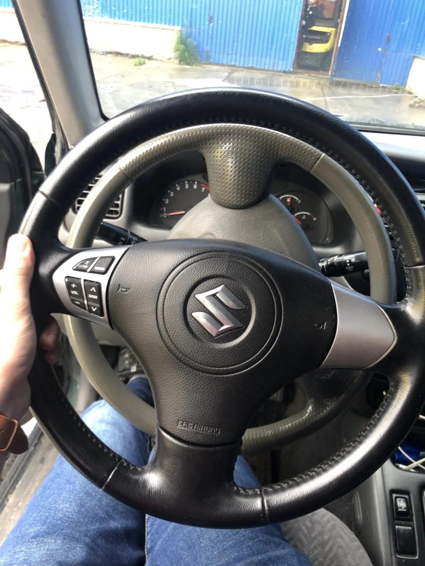 Suzuki Grand Vitara руль