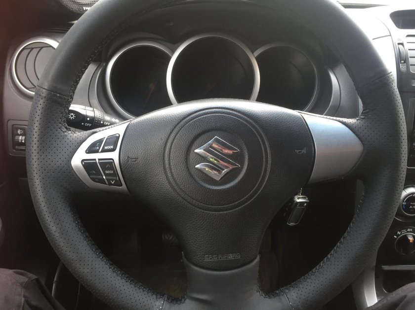 Руль Сузуки Гранд Витара 2008