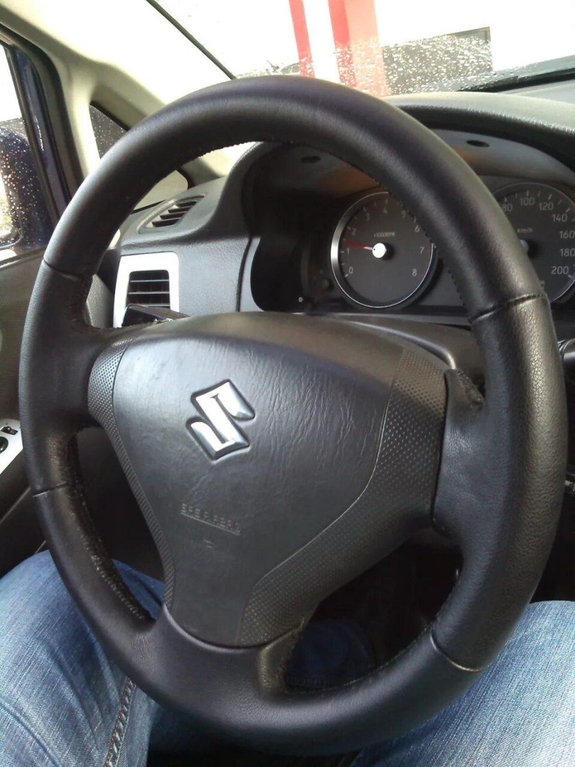 Руль Сузуки Лиана 2007