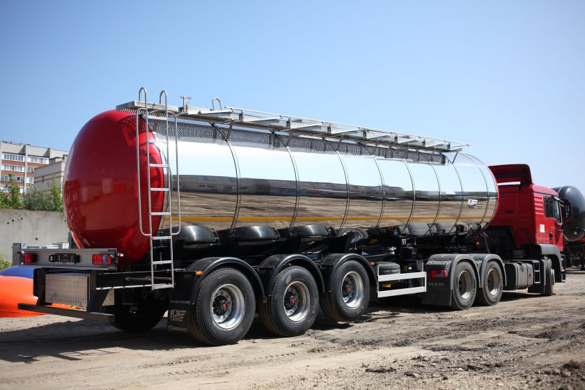 Автоцистерна-полуприцеп ат24