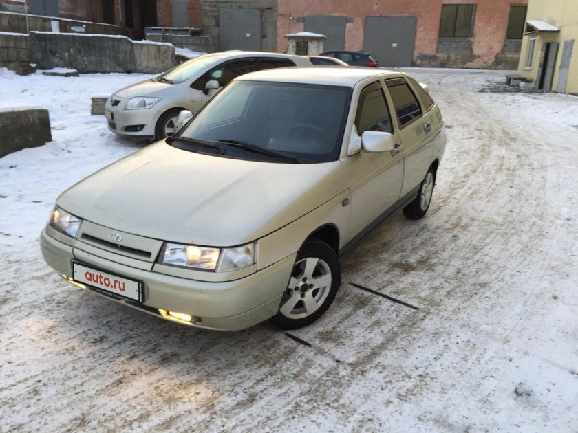 Серебристо бежевый ваз 2112 2007