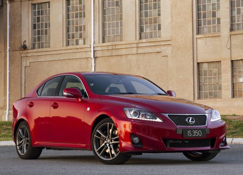 Лексус is 250 f Sport