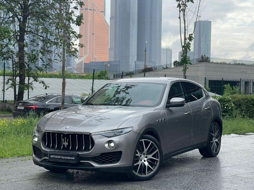 Мазерати леванта