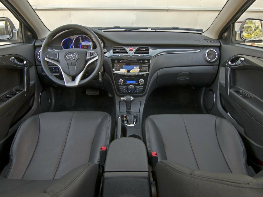 JAC j5 седан