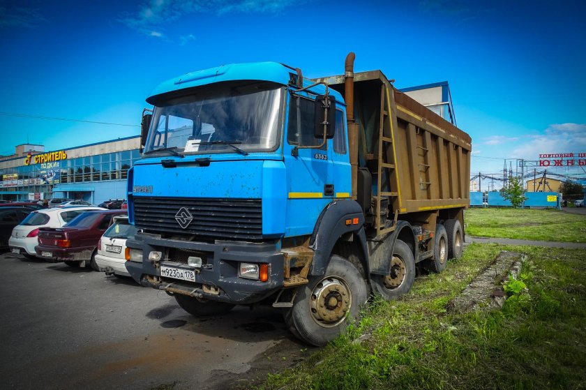 Самосвал урал 583109