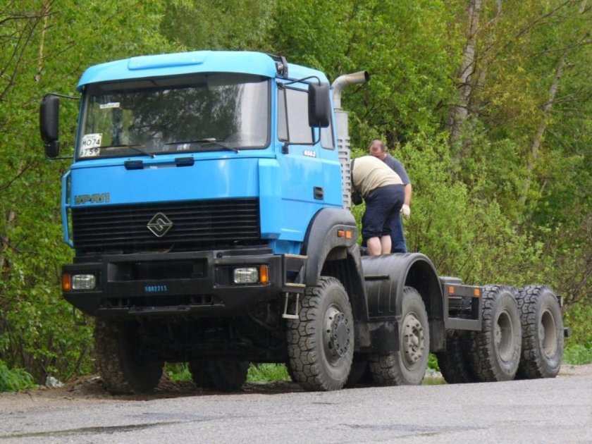 Урал 6370 седельный тягач