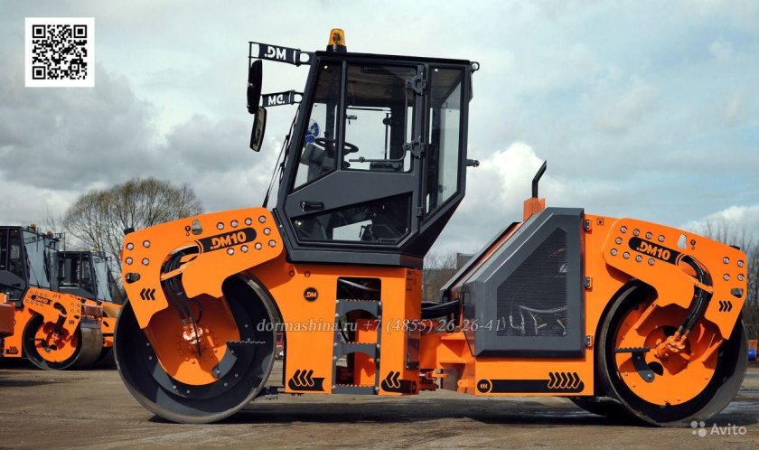Каток дорожный DM-10-VD