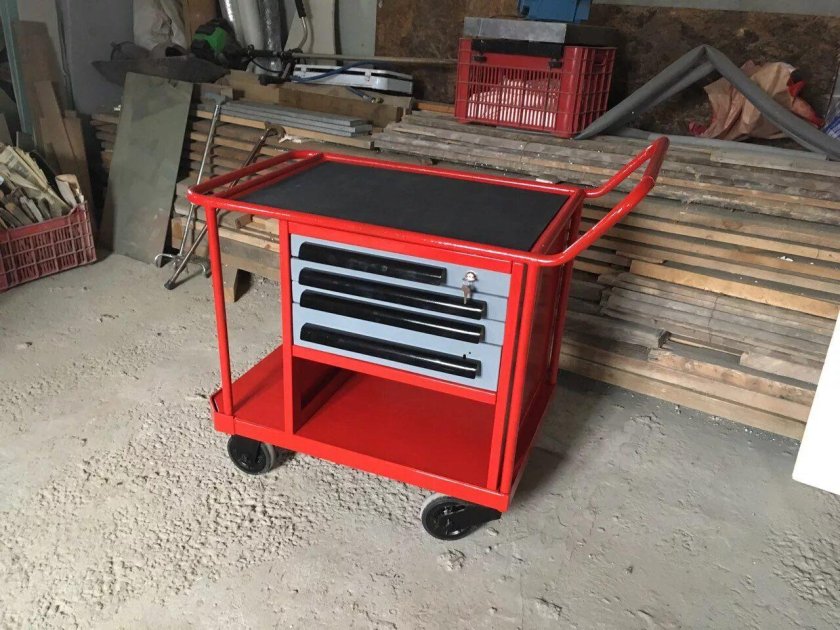Тележка инструментальная для автосервиса