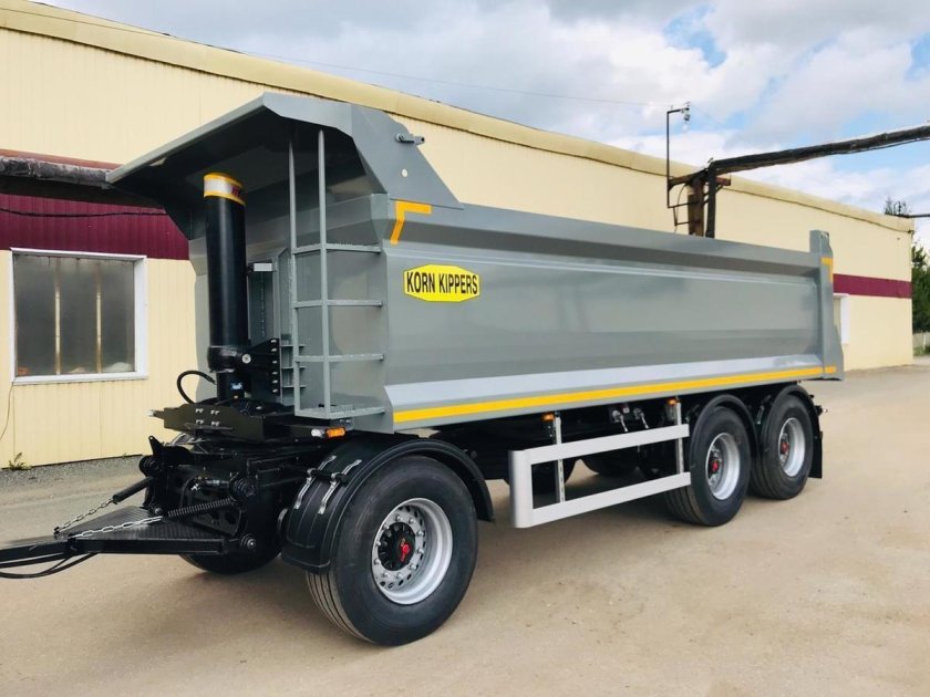 Самосвальный прицеп