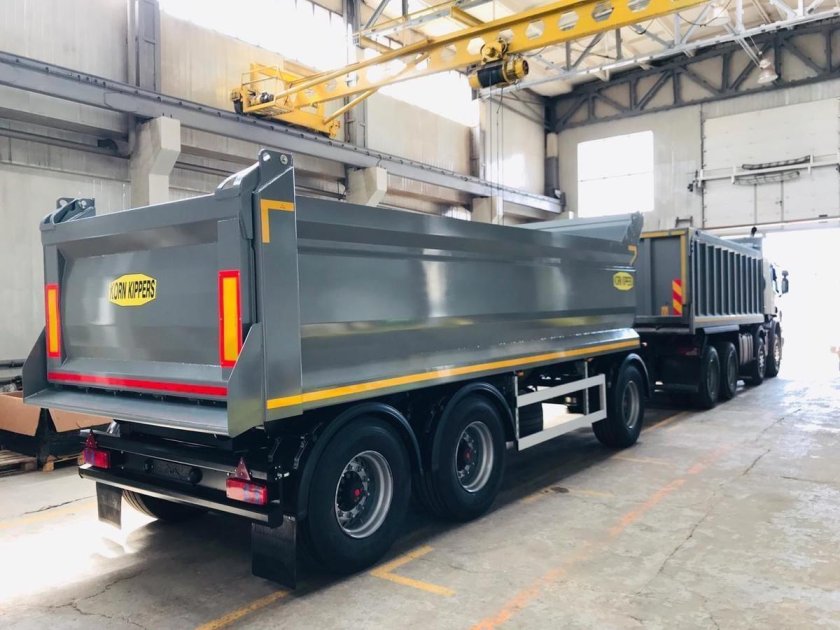 Прицеп Корн Кипперс