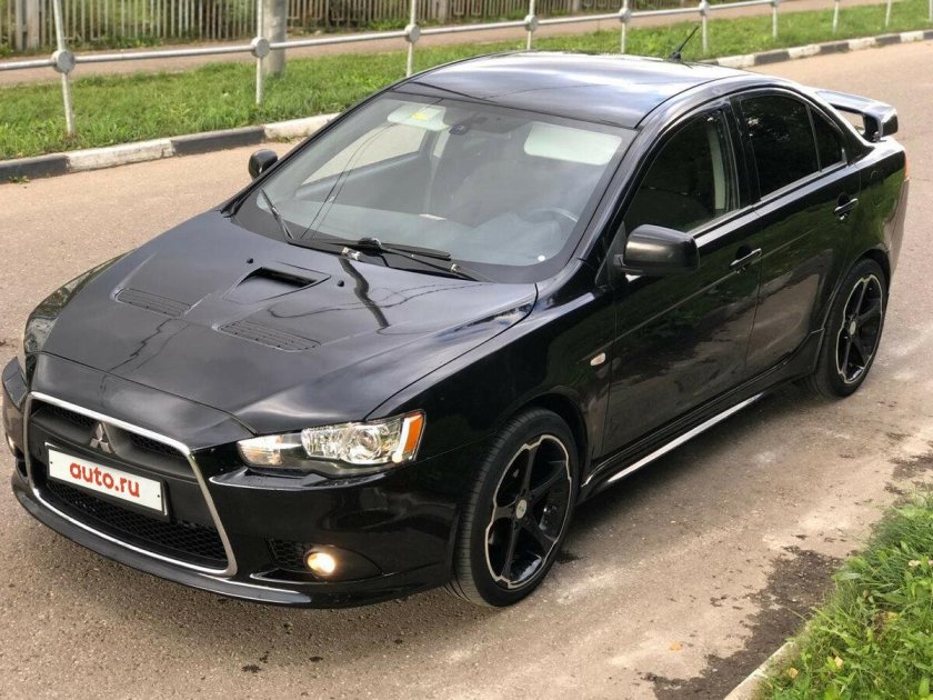 Mitsubishi Lancer x 2008 черный