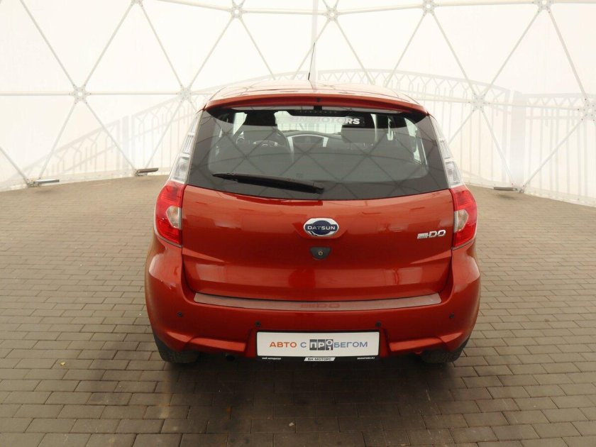 Киа Пиканто сзади