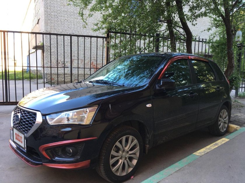 Датсун Мидо черный