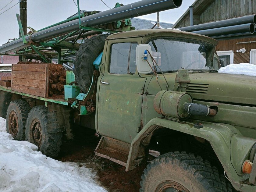 Зил 131 буровая установка