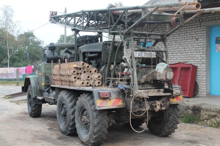 Буровая ЗИЛ 131 УГБ