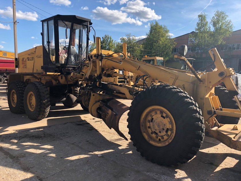 Автогрейдер ДЗ-98