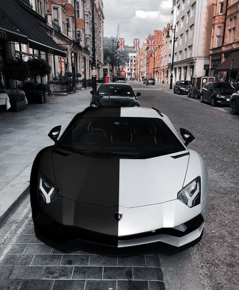 Lamborghini Aventador 2021