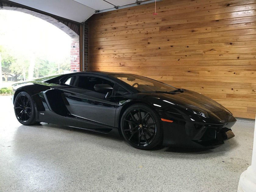 Lamborghini Aventador 2017