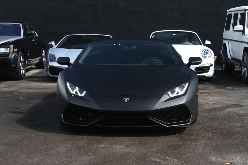 Ламборджини Хуракан черный