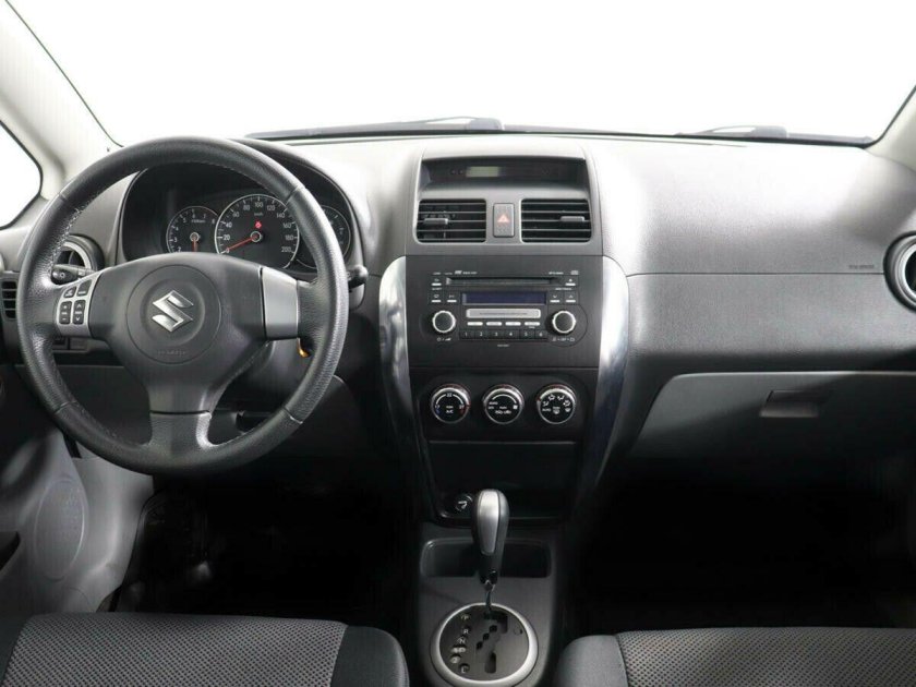 Сузуки sx4 2008 салон