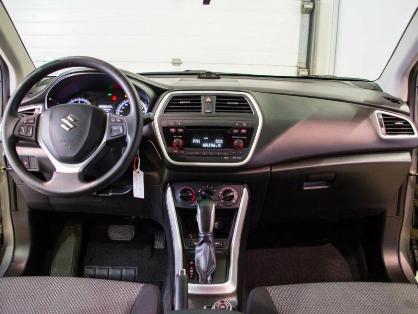 Suzuki sx4 2014 салон