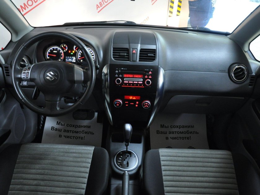 Suzuki sx4 салон