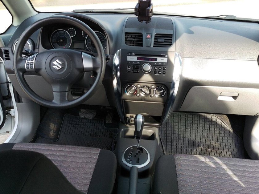 Сузуки сх4 2008 салон