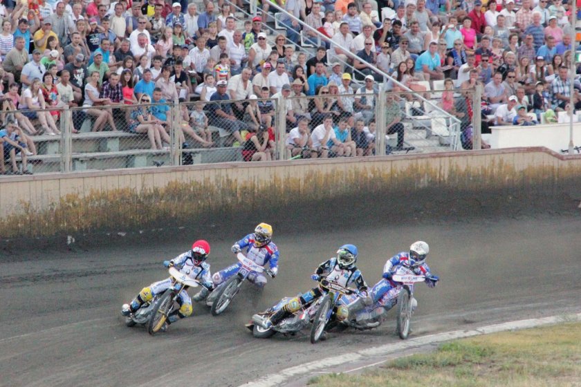 Стадион спидвей Балаково