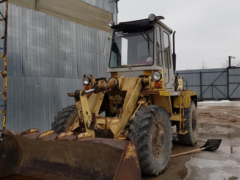 Погрузчик фронтальный ПК-2202