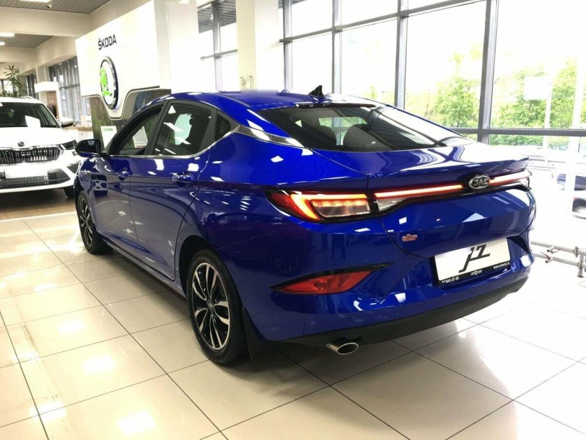 JAC j7 синий