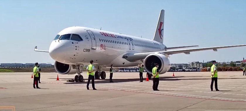 C919 пассажирский самолёт