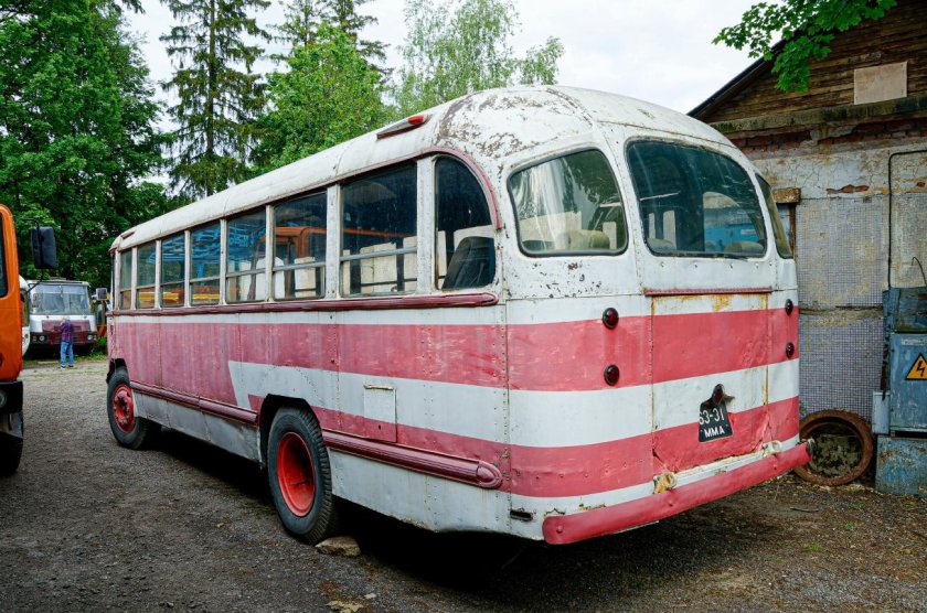 Старые автобусы