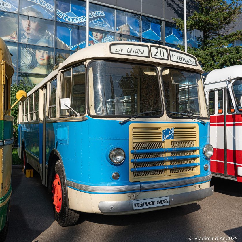 Автобус лиаз 158