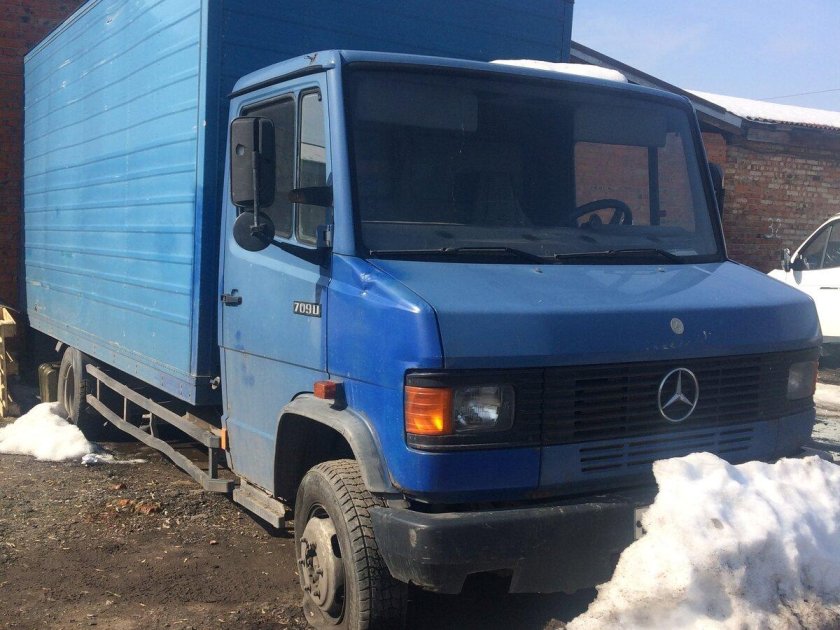 Mercedes-benz vario 814