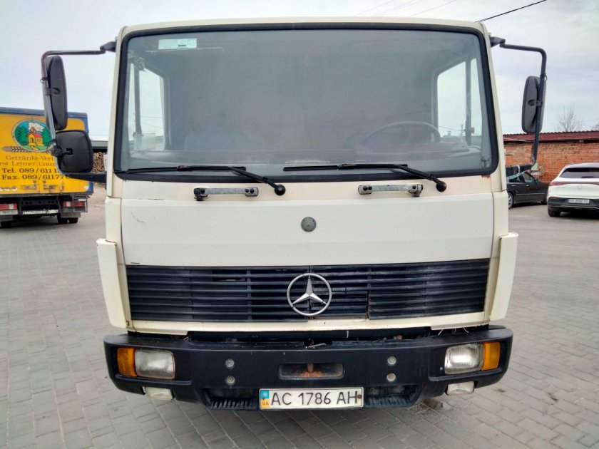 Грузовики мерседес