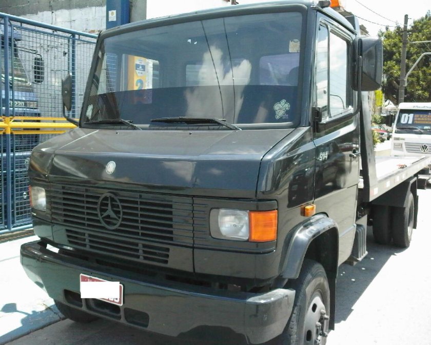 Мерседес Бенц 709d грузовик