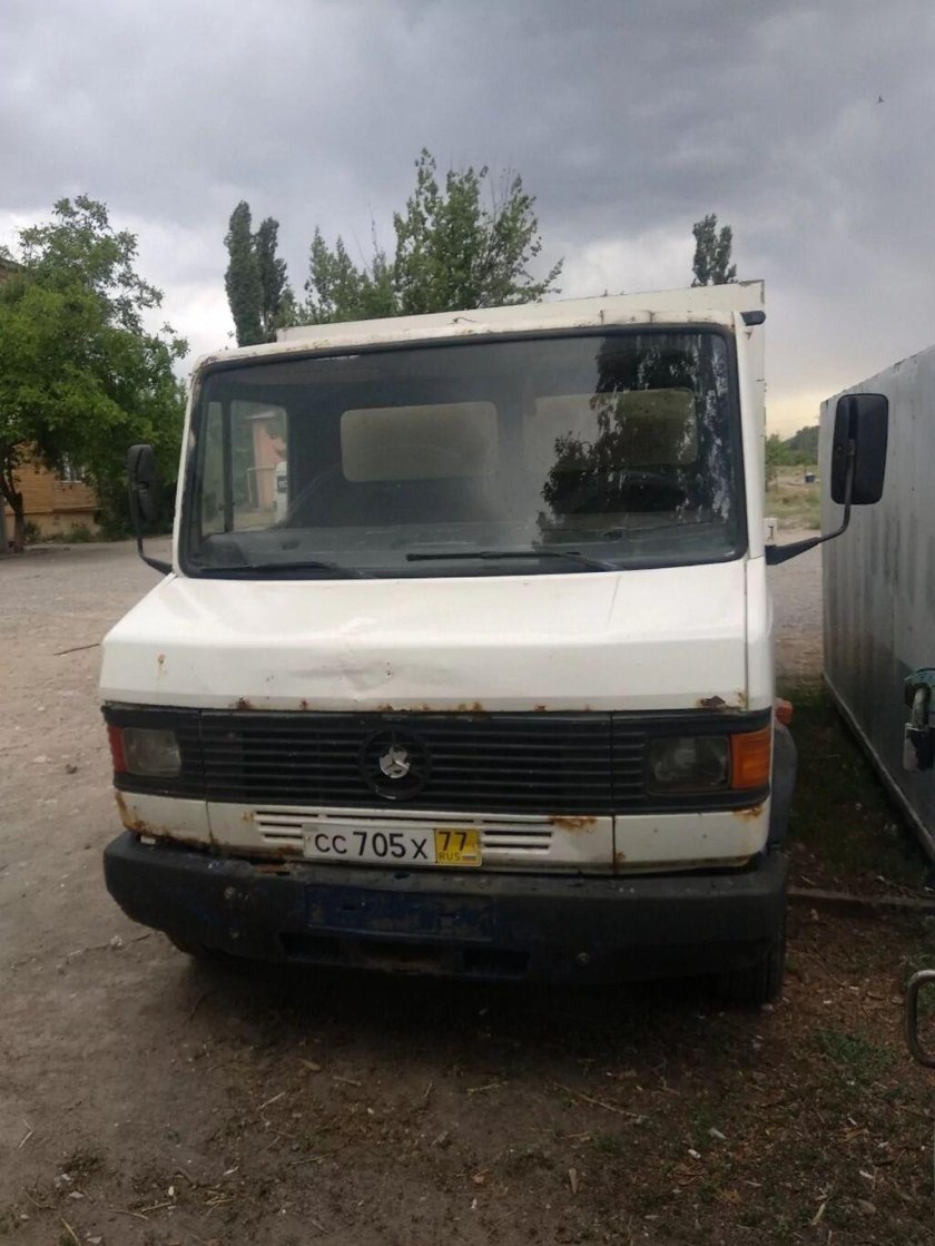 Mercedes-Benz Мерседес гигант 811макси.