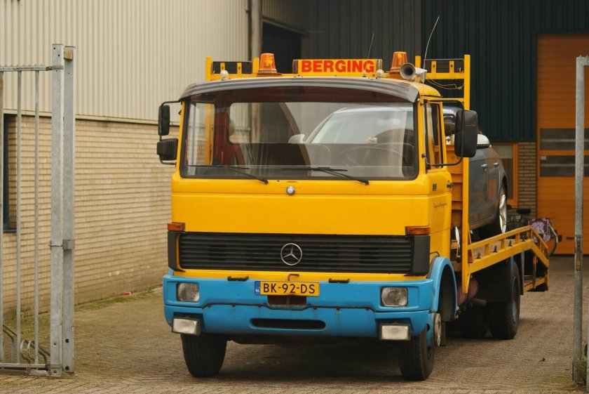 Mercedes Benz LP 813