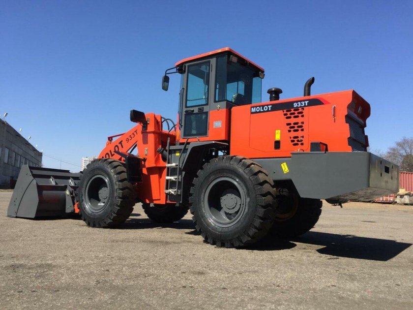 Погрузчик Molot