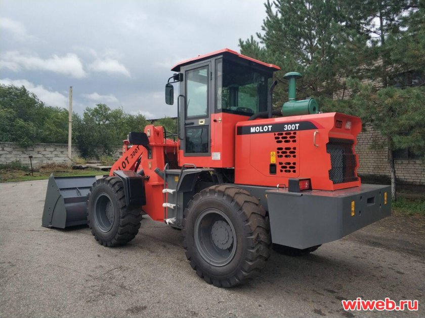 Фронтальный погрузчик молот 300м