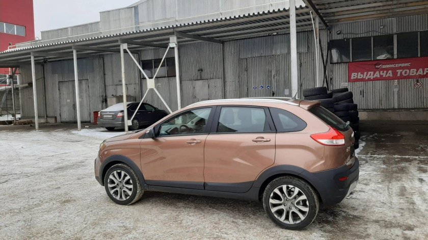 Lada XRAY Cross Пума