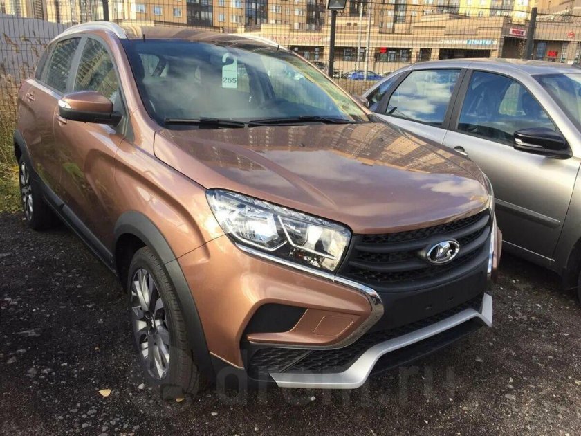 Лада Икс Рей кросс цвет Пума