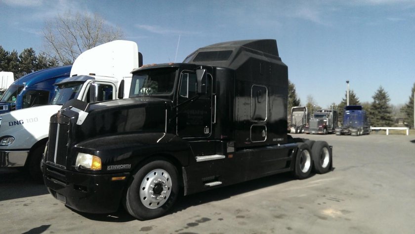 Тягач Кенворт т660