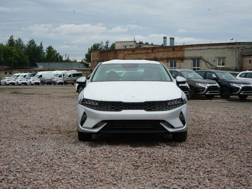 Kia k5 2020 белая