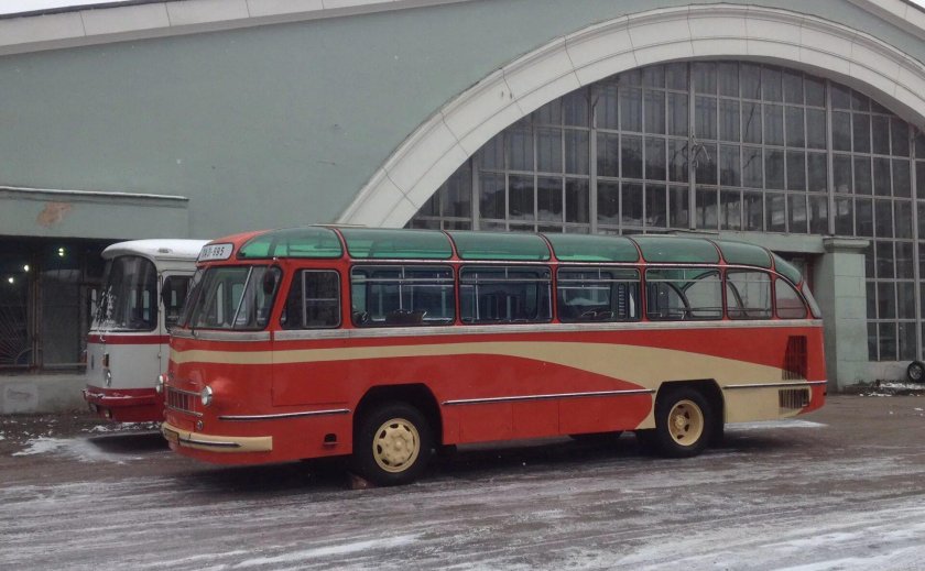 ЛАЗ 695 Фестивальный