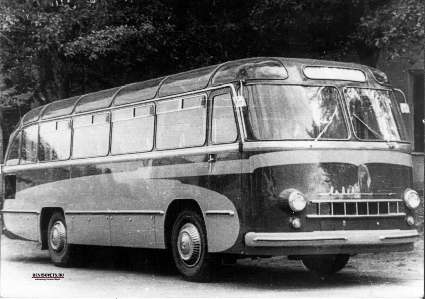 ЛАЗ-695 турист