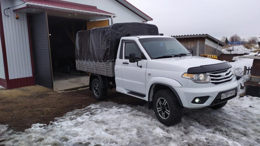 УАЗ карго Лаура