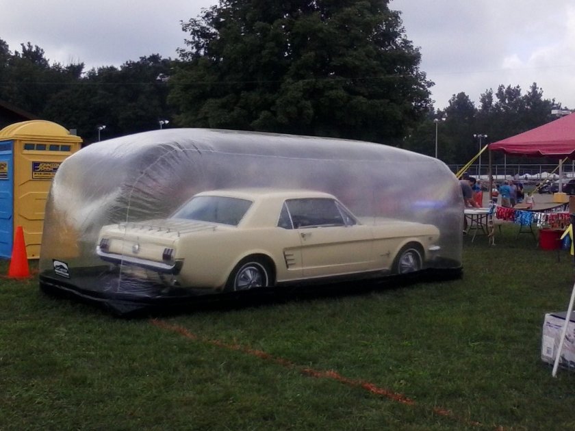 Надувной гараж для автомобиля