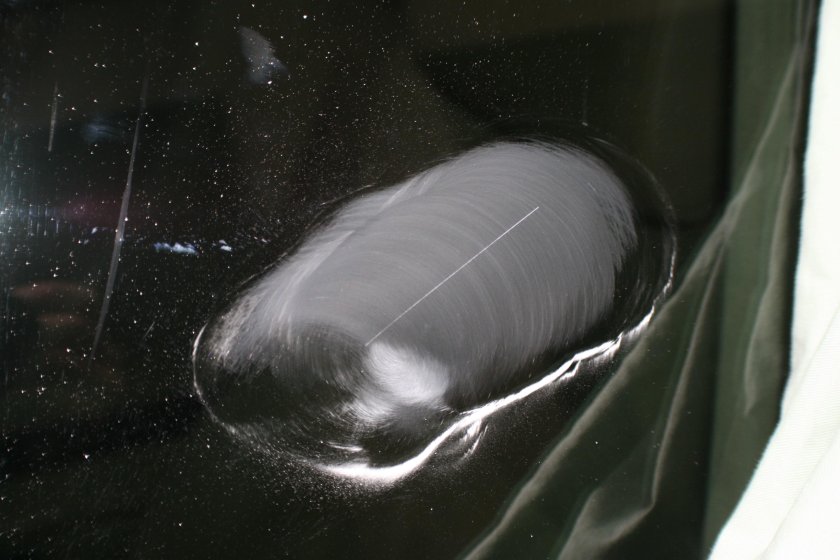 Свиль дефект стекла