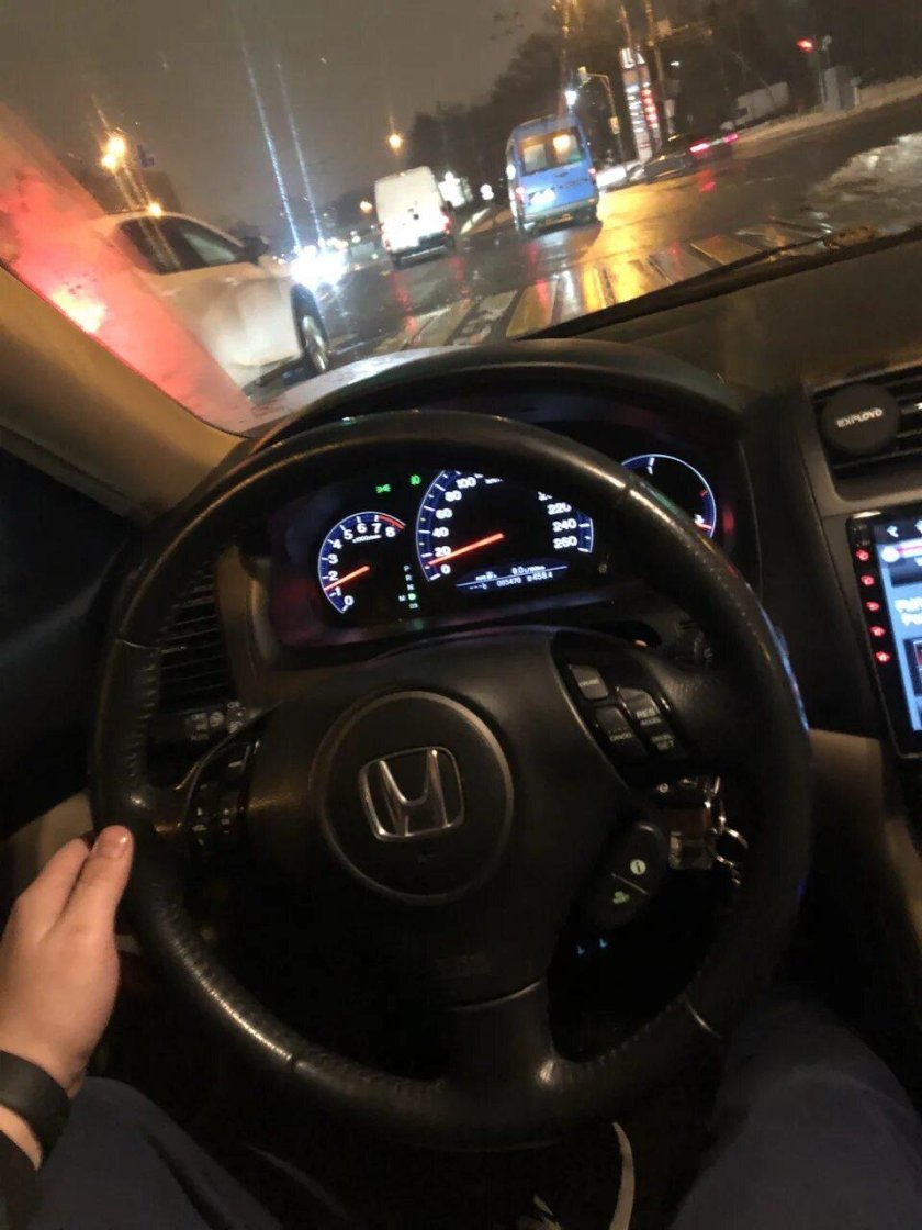 За рулём Хонда Аккорд 7